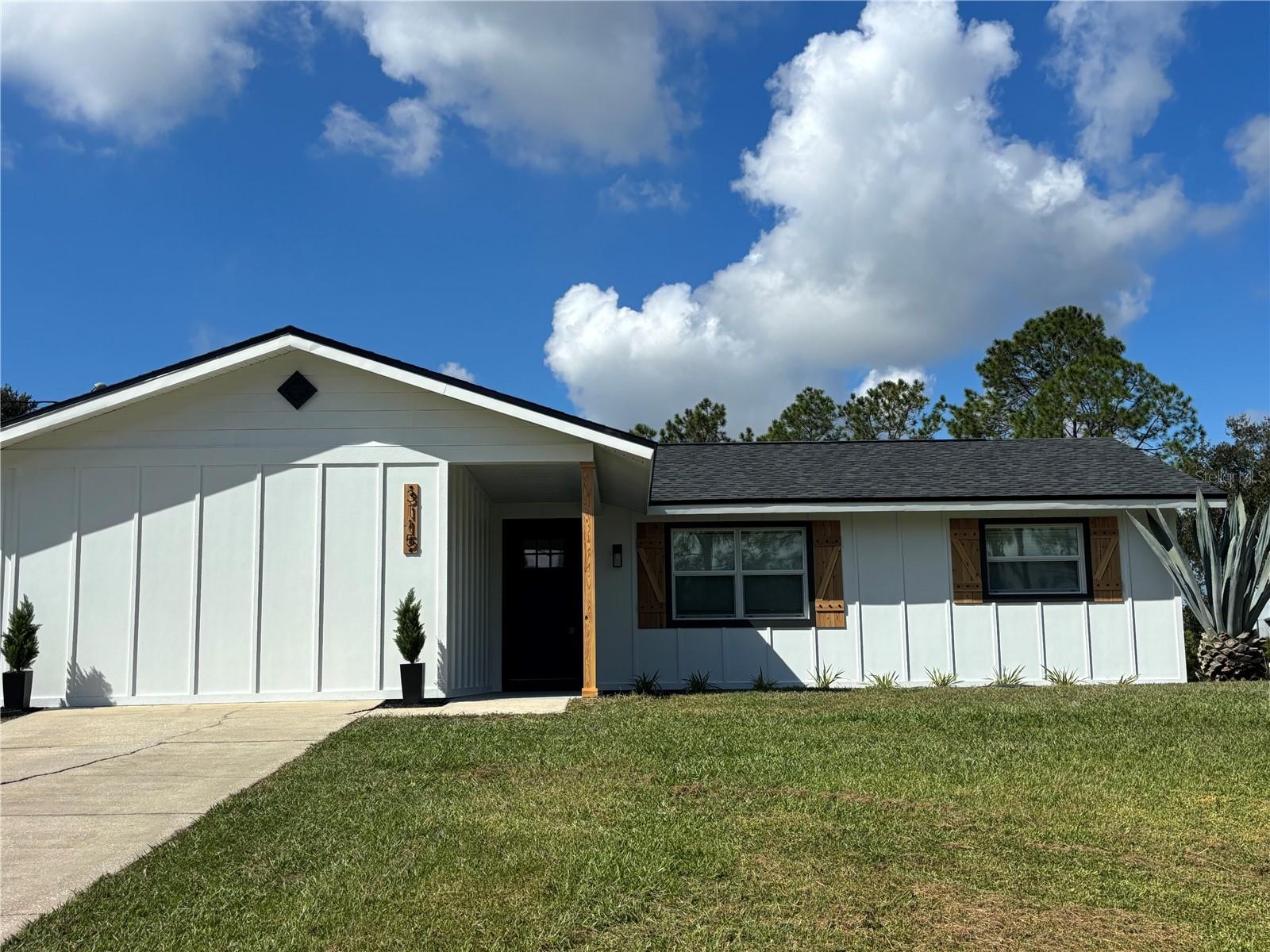 Single Family Residence em WESLEY CHAPEL, FL - Daniel Dourado