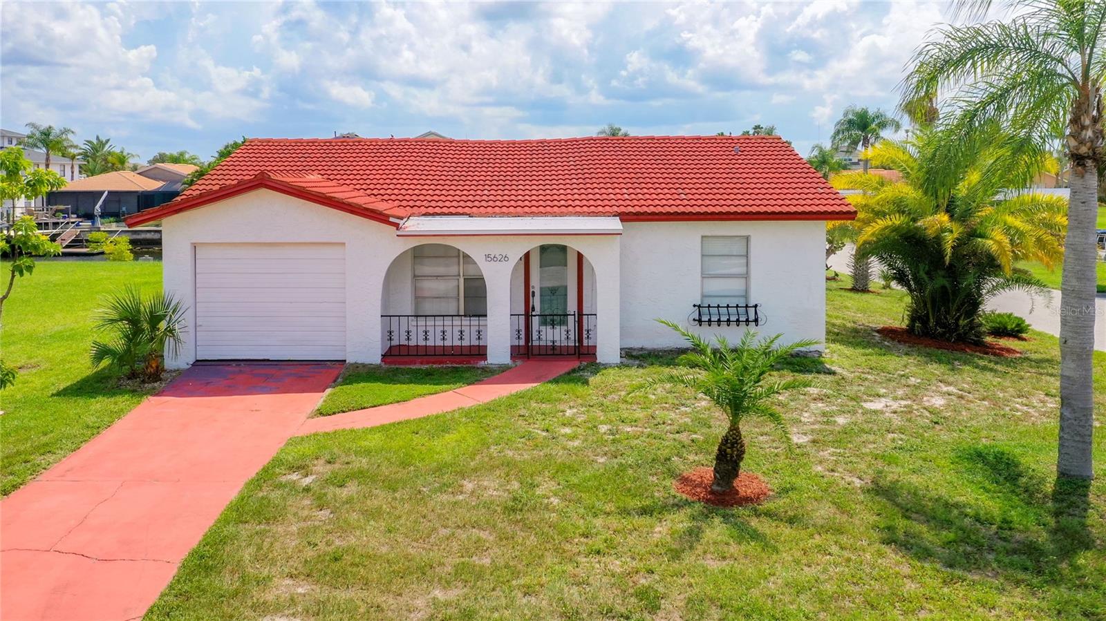 Single Family Residence em HUDSON, FL - Daniel Dourado