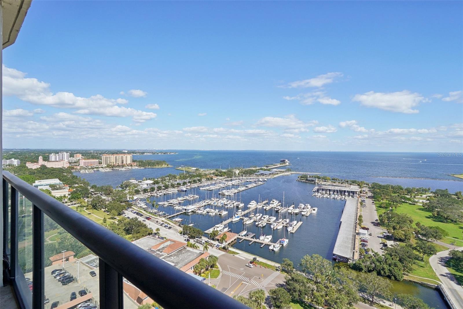 Condominium em ST PETERSBURG, FL - Daniel Dourado