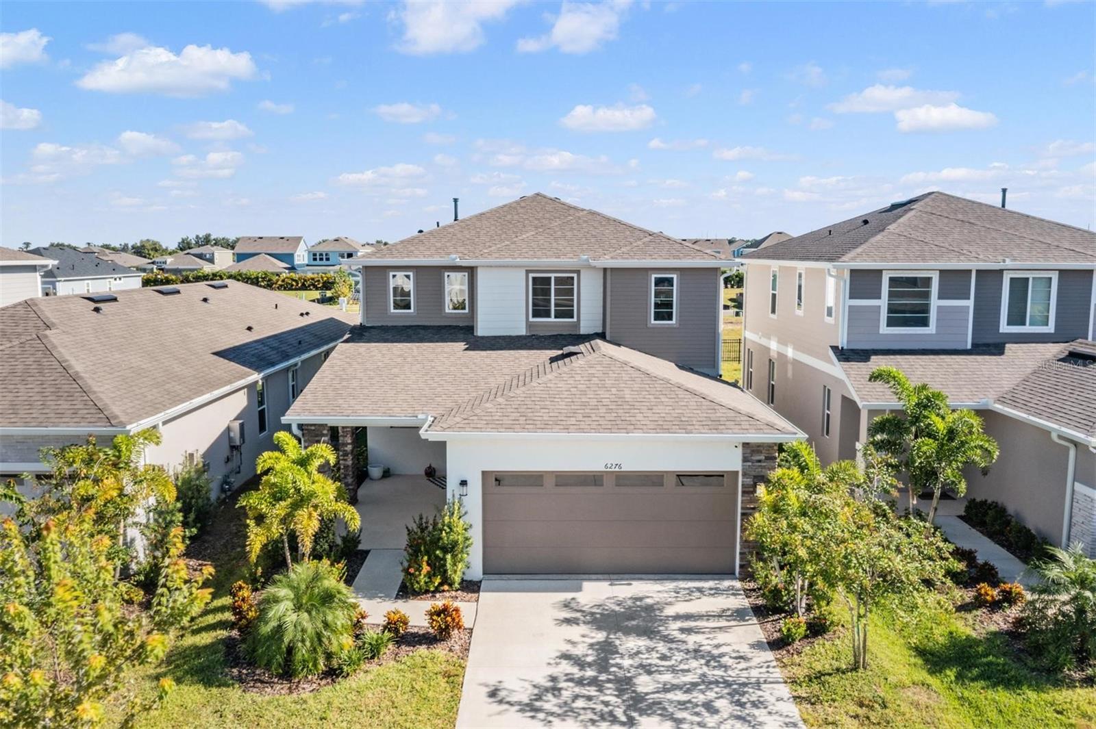 Single Family Residence in APOLLO BEACH, FL - Daniel Dourado