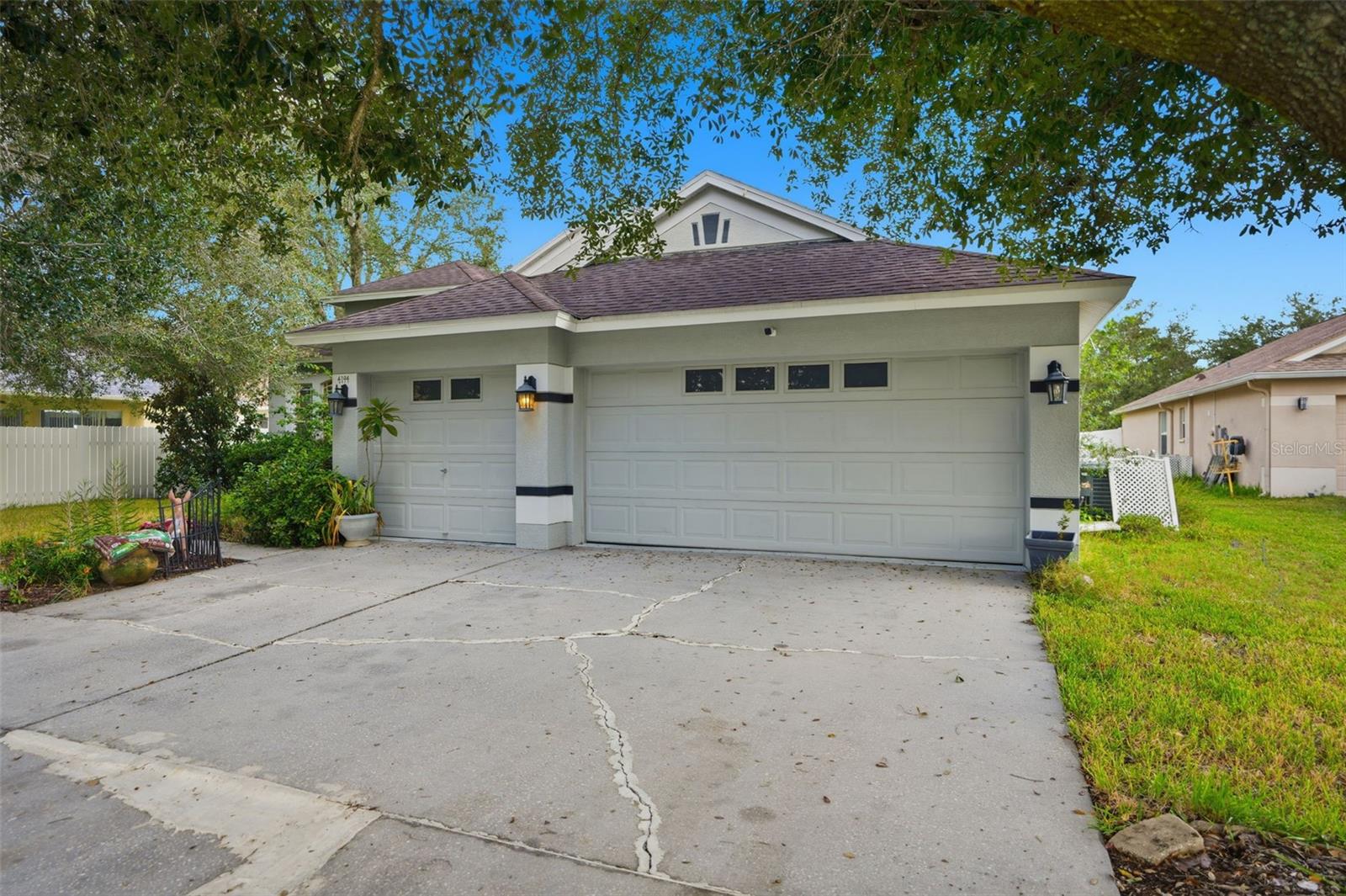 Single Family Residence em SPRING HILL, FL - Daniel Dourado