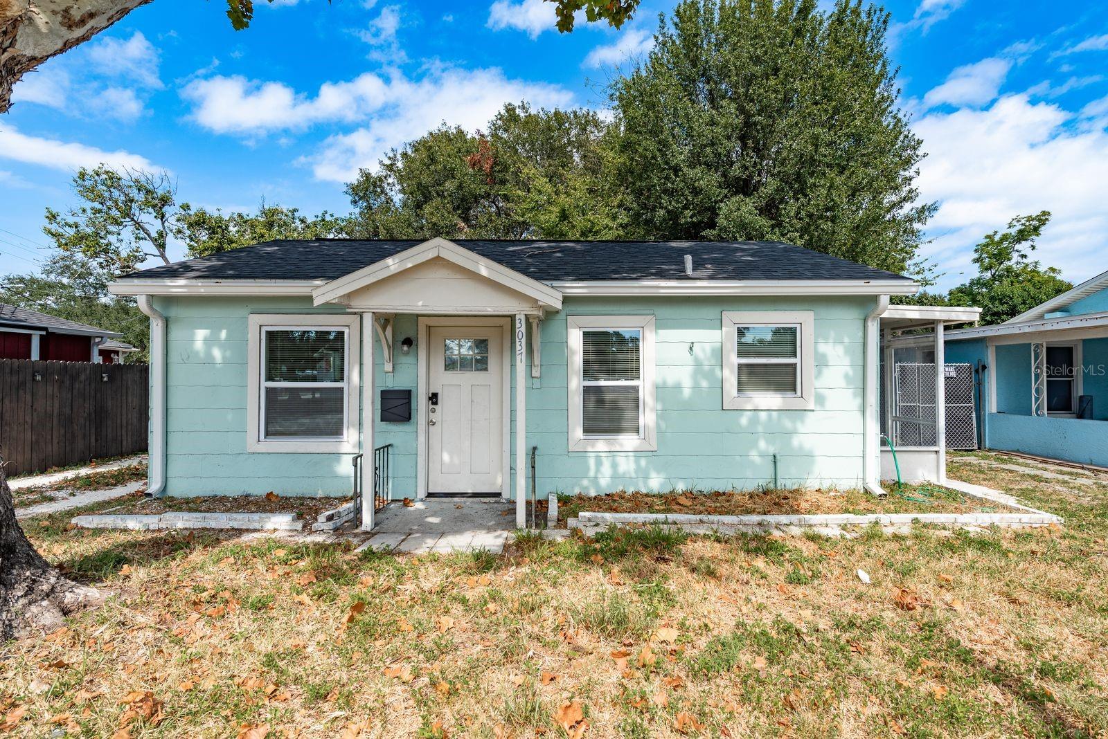 Single Family Residence em ST PETERSBURG, FL - Daniel Dourado