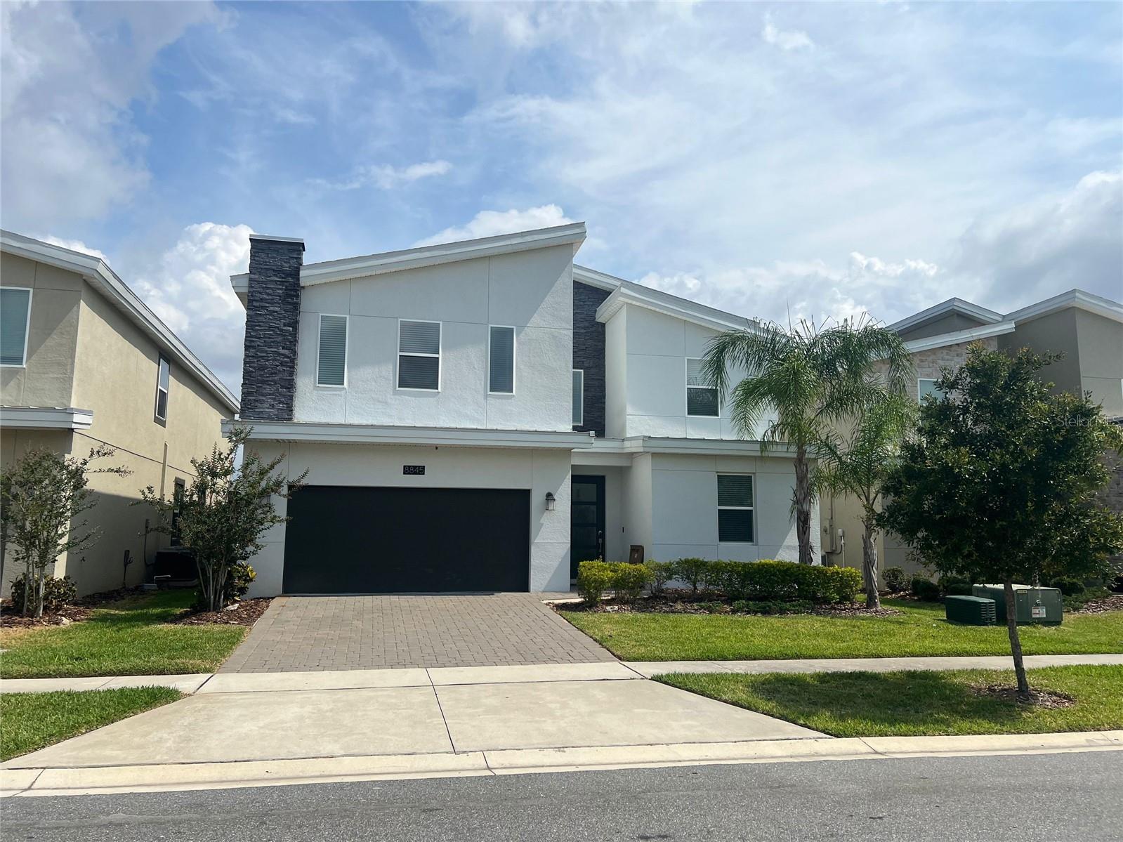 Single Family Residence em DAVENPORT, FL - Daniel Dourado