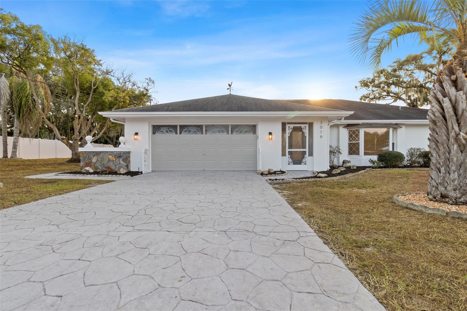 Single Family Residence em SPRING HILL, FL - Daniel Dourado