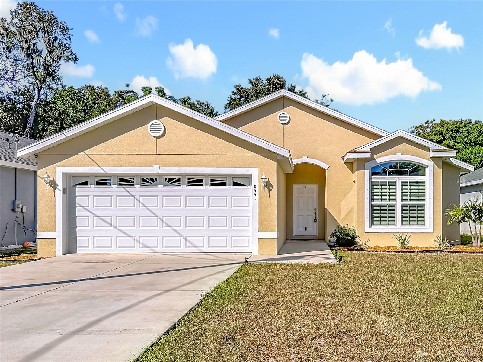 Single Family Residence em NEW PORT RICHEY, FL - Daniel Dourado