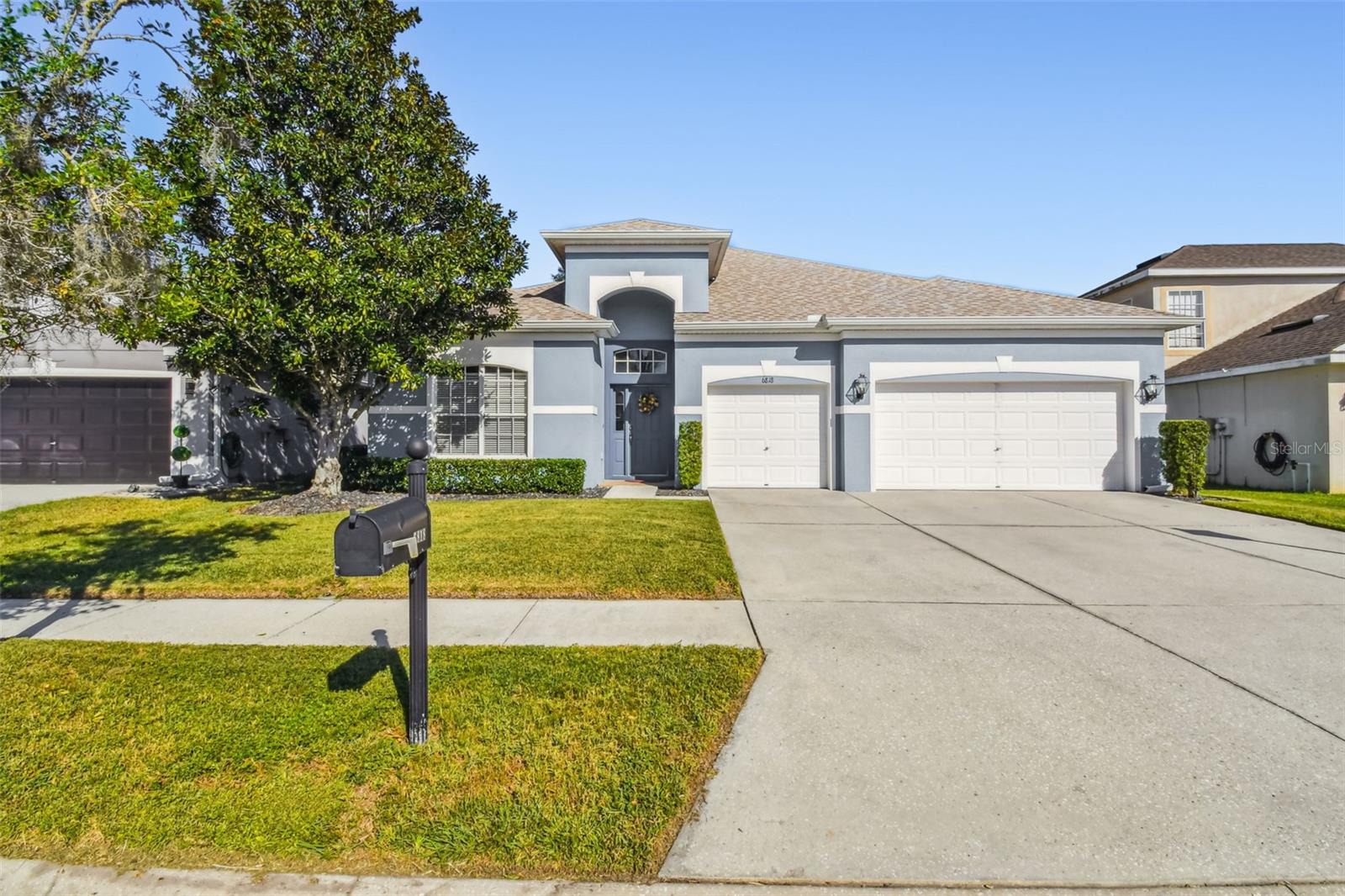 Single Family Residence em WESLEY CHAPEL, FL - Daniel Dourado