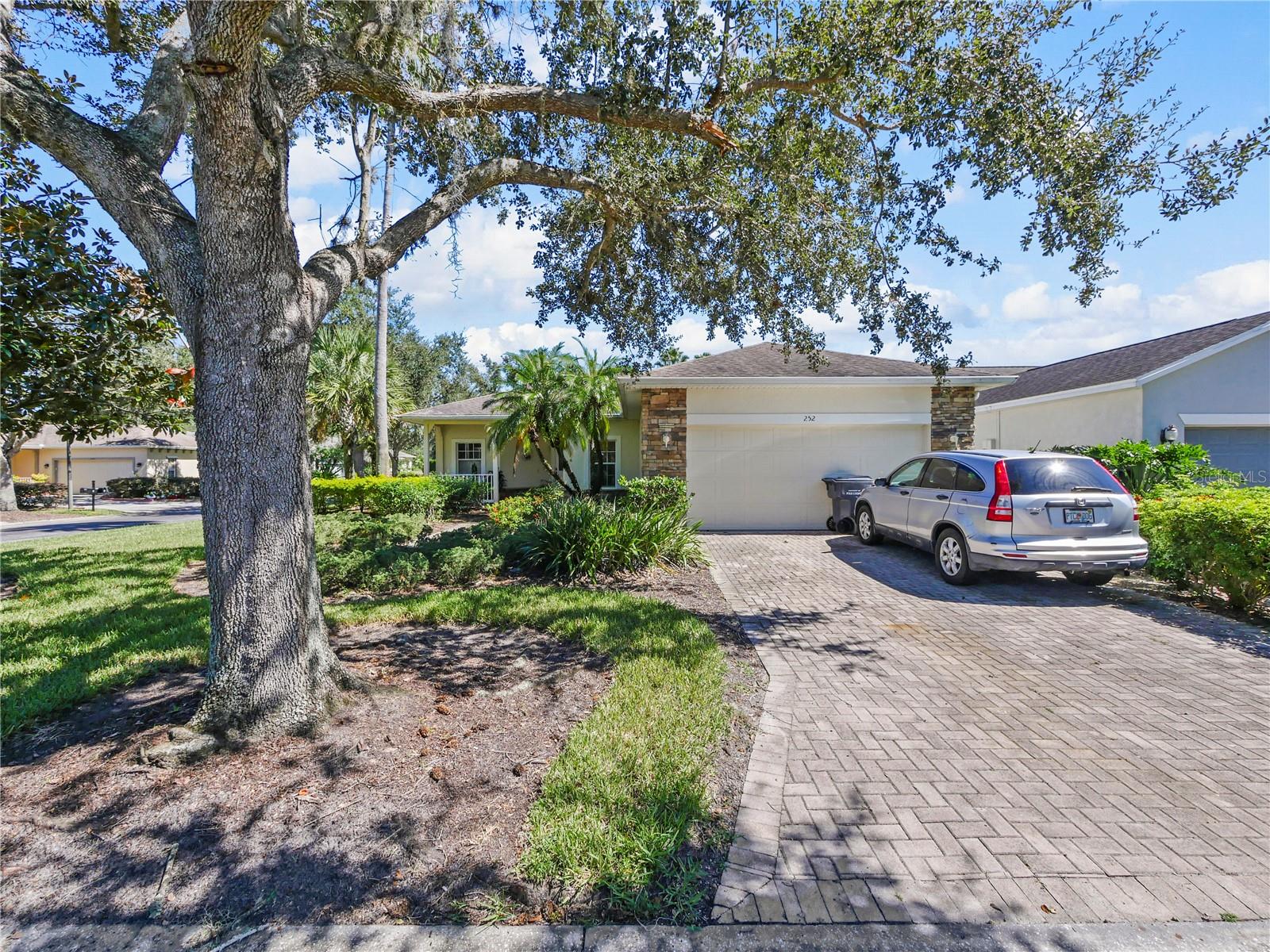 Single Family Residence em KISSIMMEE, FL - Daniel Dourado