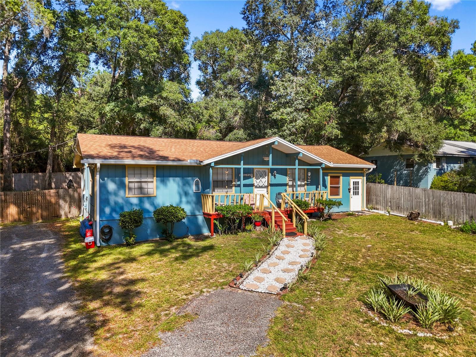 Single Family Residence in GAINESVILLE, FL - Daniel Dourado