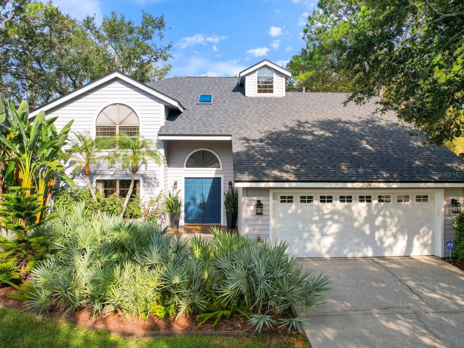 Single Family Residence em SAFETY HARBOR, FL - Daniel Dourado