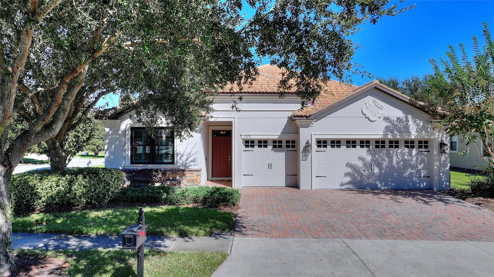 Single Family Residence em DAVENPORT, FL - Daniel Dourado