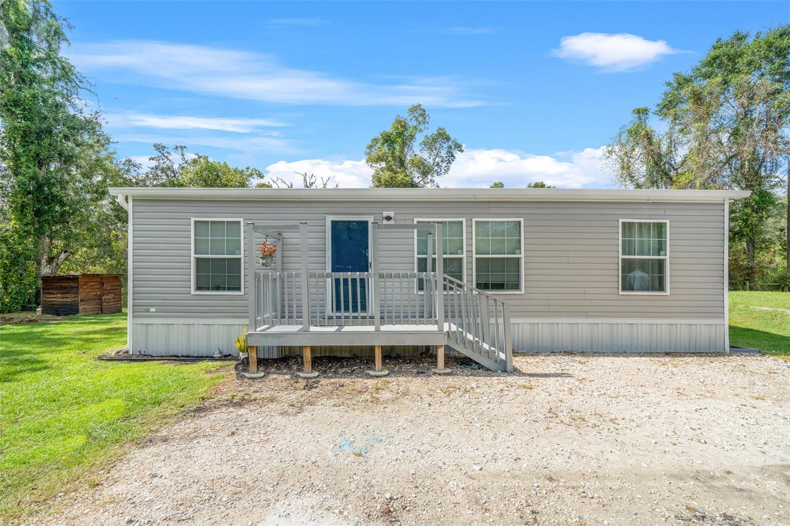 Manufactured Home in BROOKSVILLE, FL - Daniel Dourado