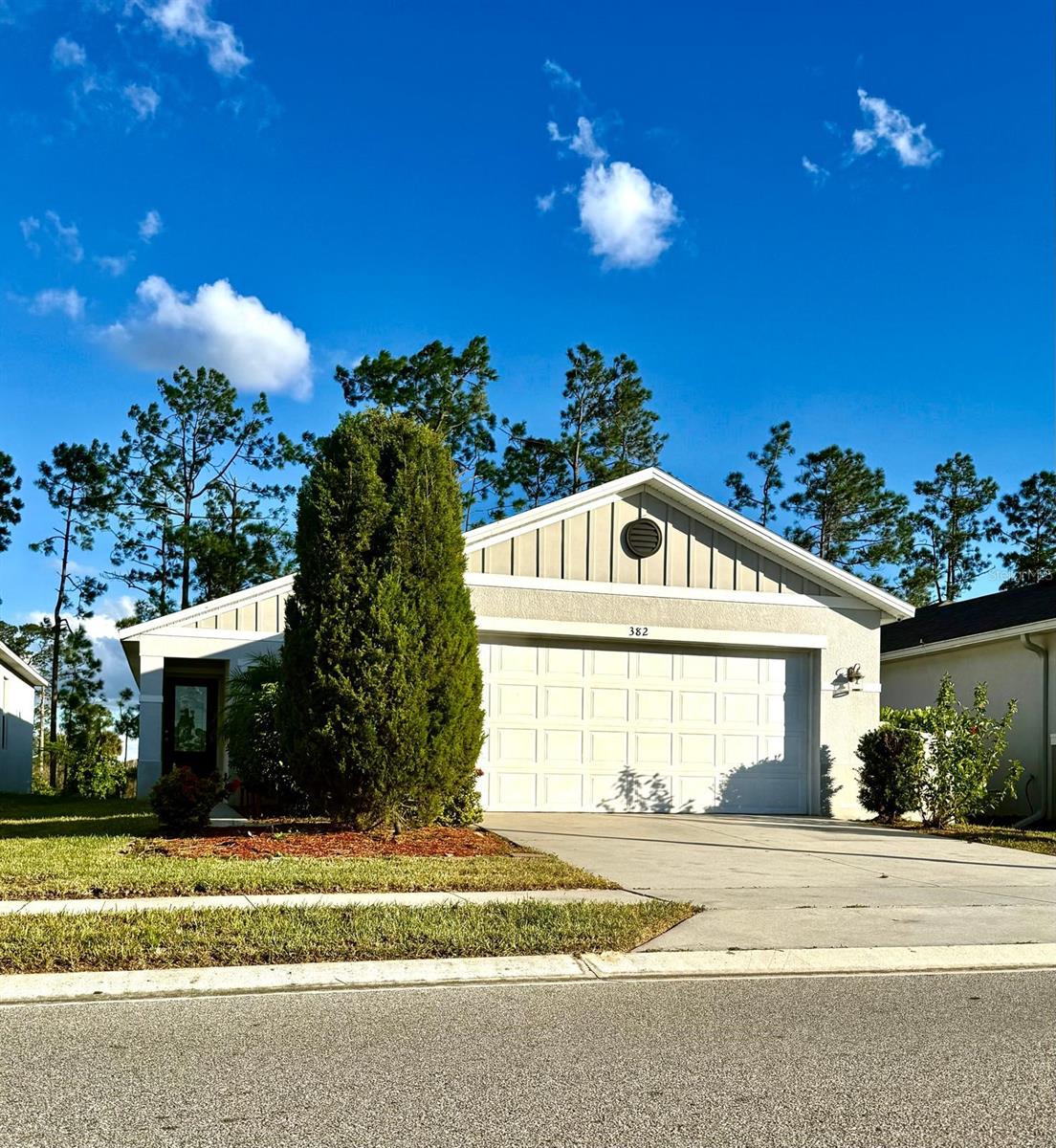 Single Family Residence em DAVENPORT, FL - Daniel Dourado