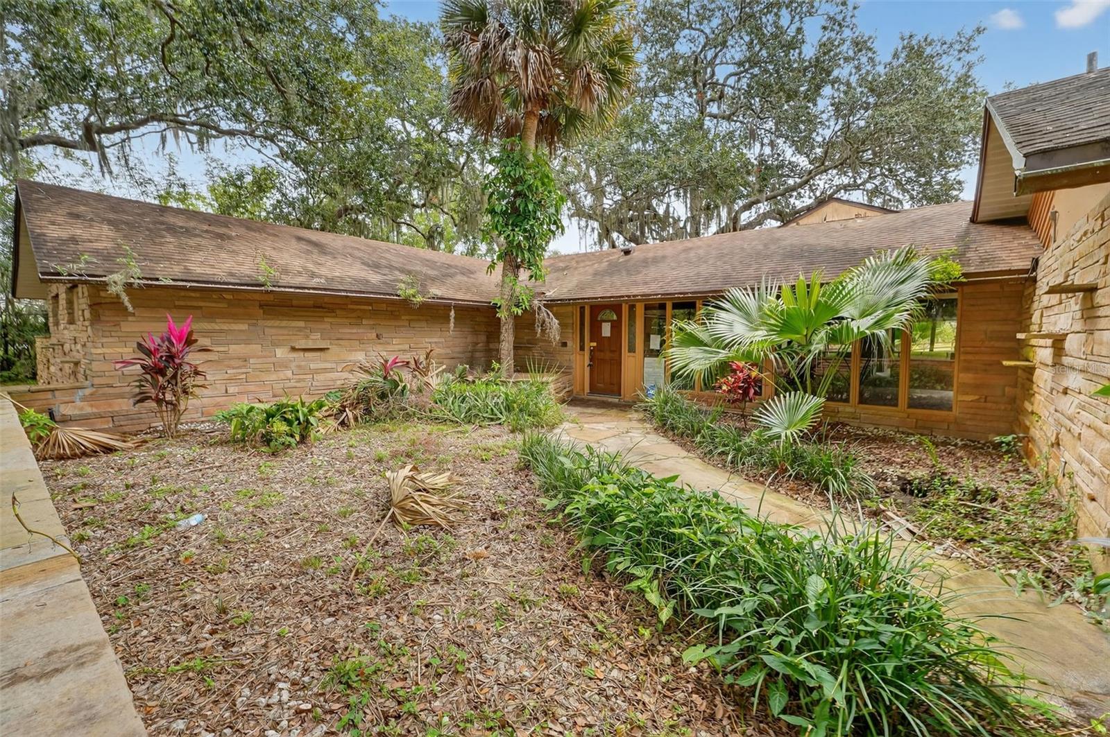 Single Family Residence em TITUSVILLE, FL - Daniel Dourado