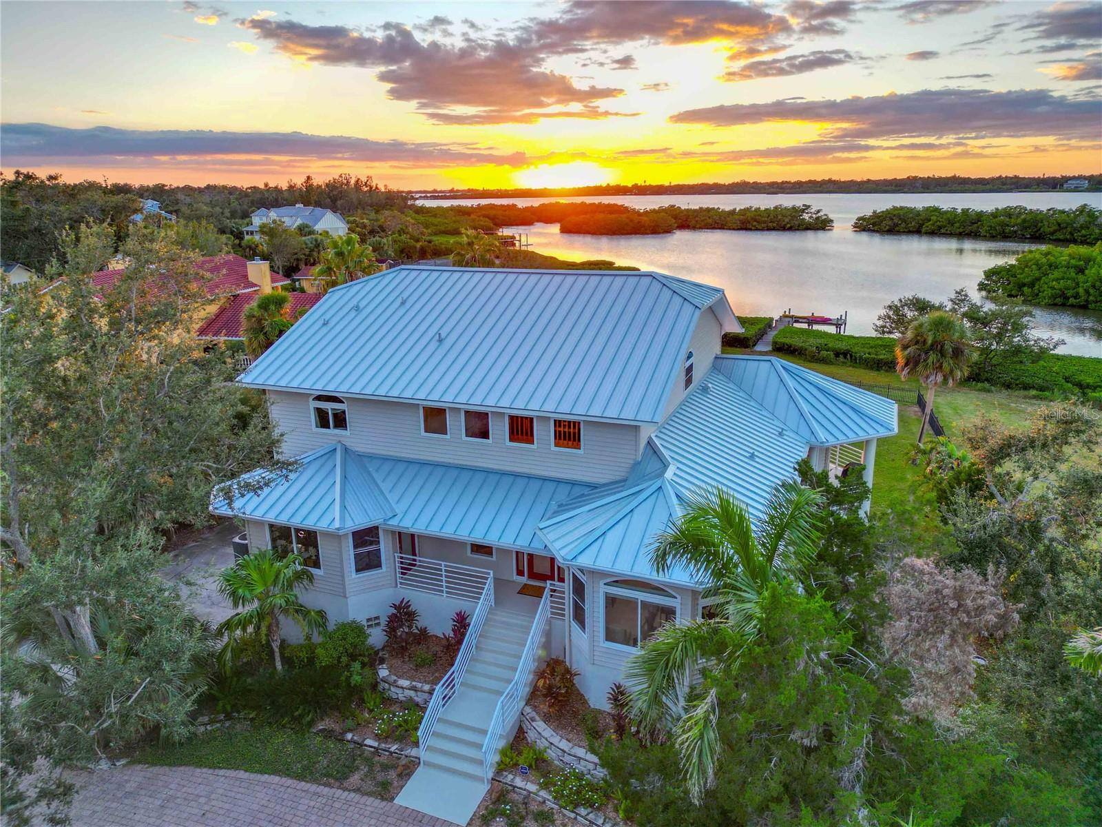 Single Family Residence em PALMETTO, FL - Daniel Dourado