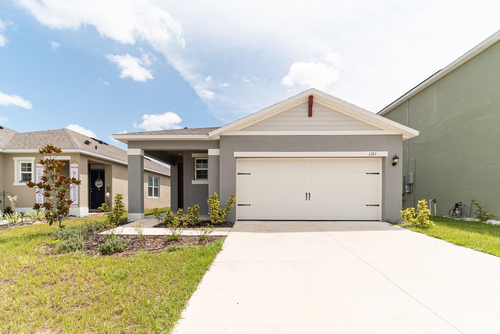 Single Family Residence em DAVENPORT, FL - Daniel Dourado