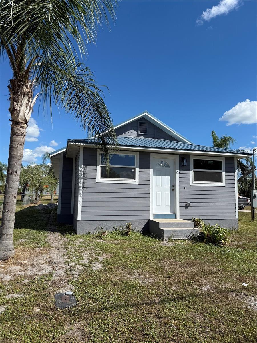 Single Family Residence in ARCADIA, FL - Daniel Dourado