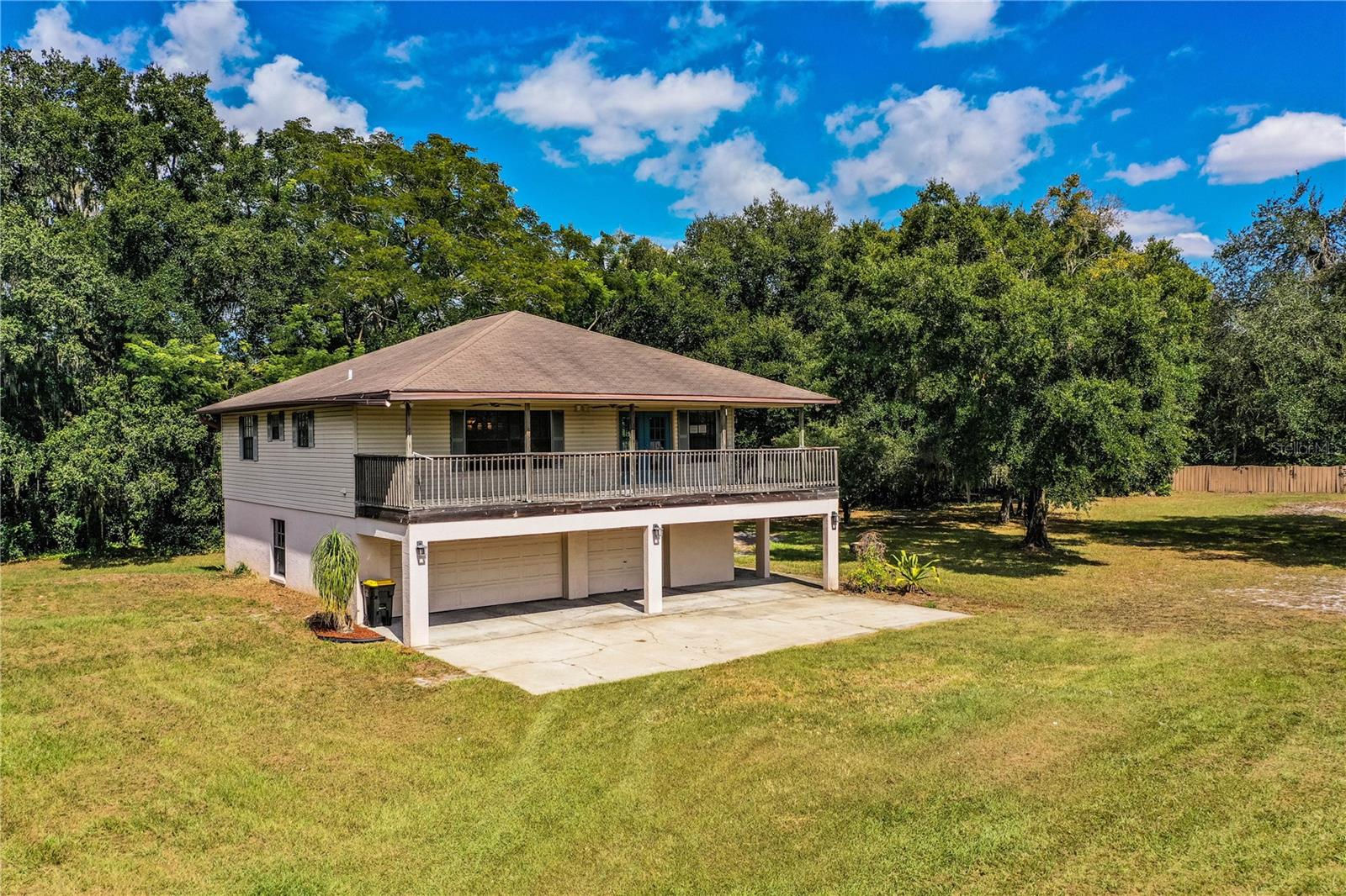 Single Family Residence em LAKELAND, FL - Daniel Dourado