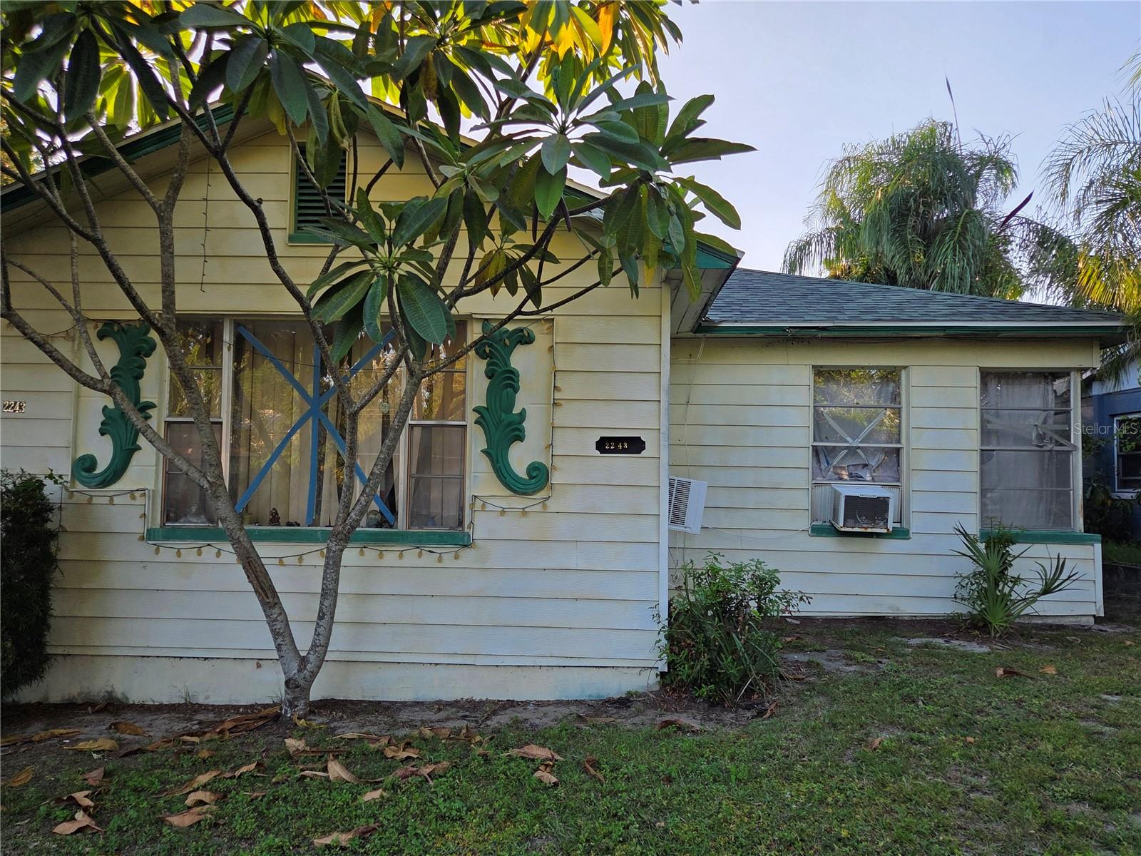 Single Family Residence em ST PETERSBURG, FL - Daniel Dourado