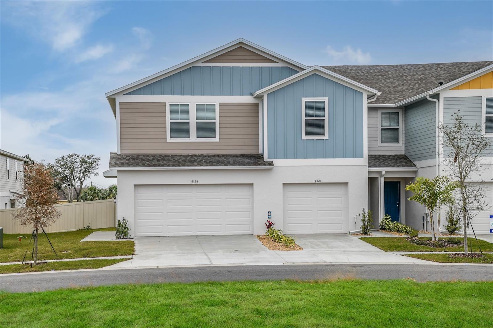 Townhouse in HAINES CITY, FL - Daniel Dourado