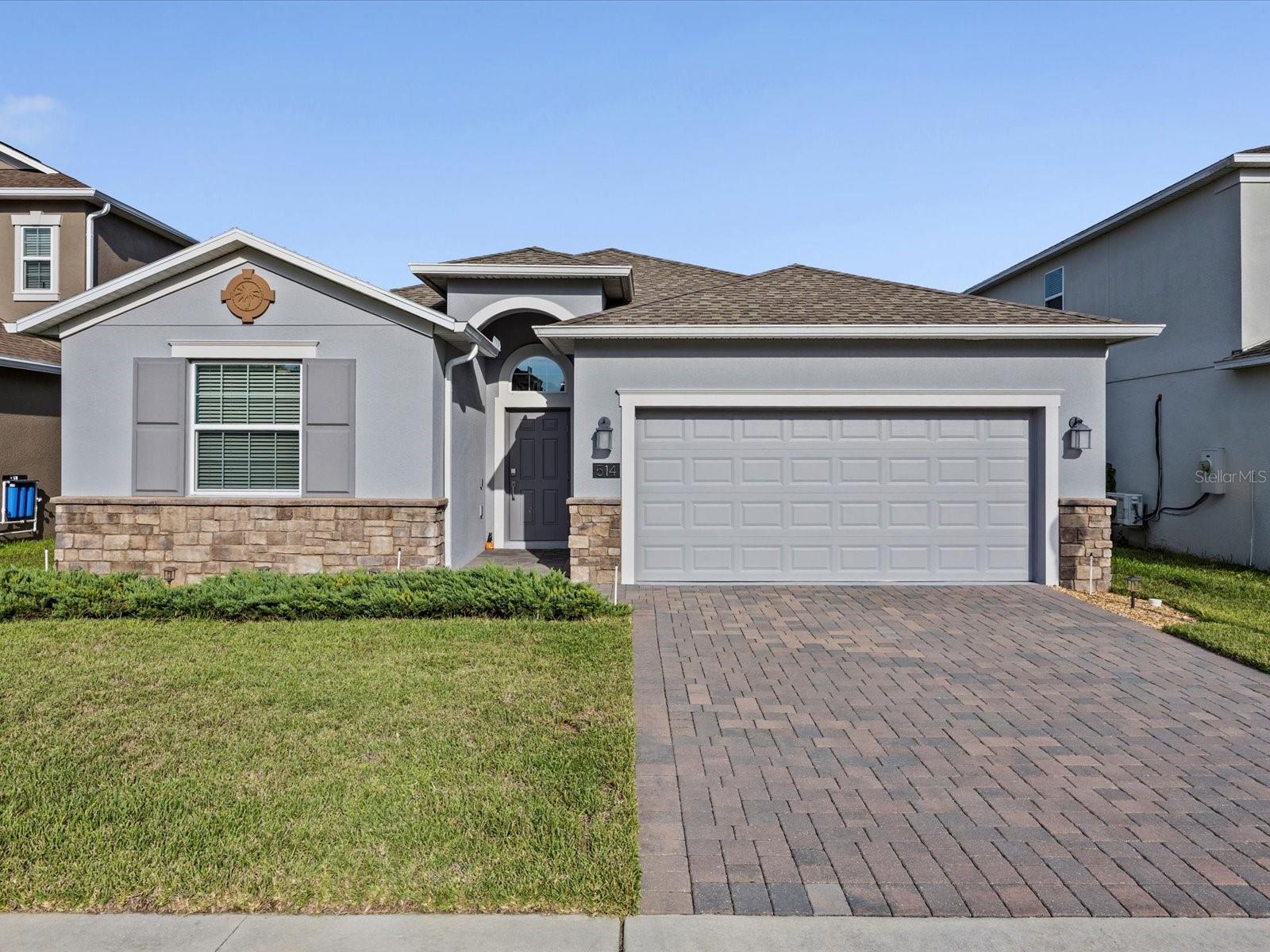 Single Family Residence em DAVENPORT, FL - Daniel Dourado