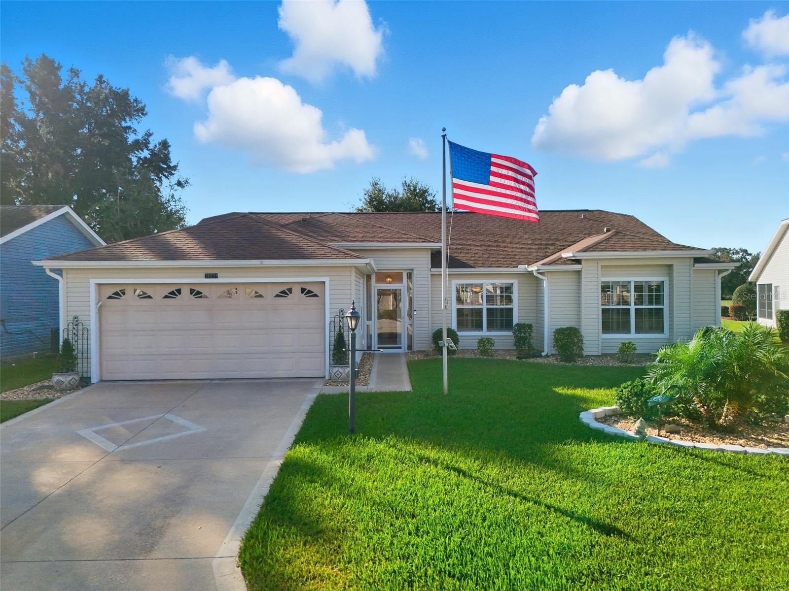 Single Family Residence em LEESBURG, FL - Daniel Dourado