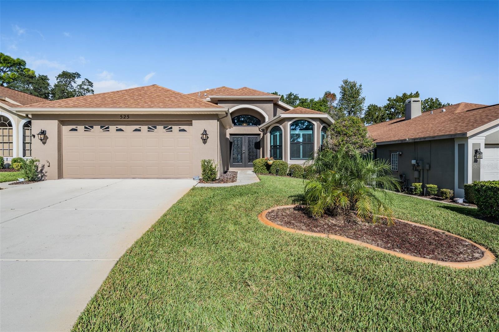 Single Family Residence em SPRING HILL, FL - Daniel Dourado