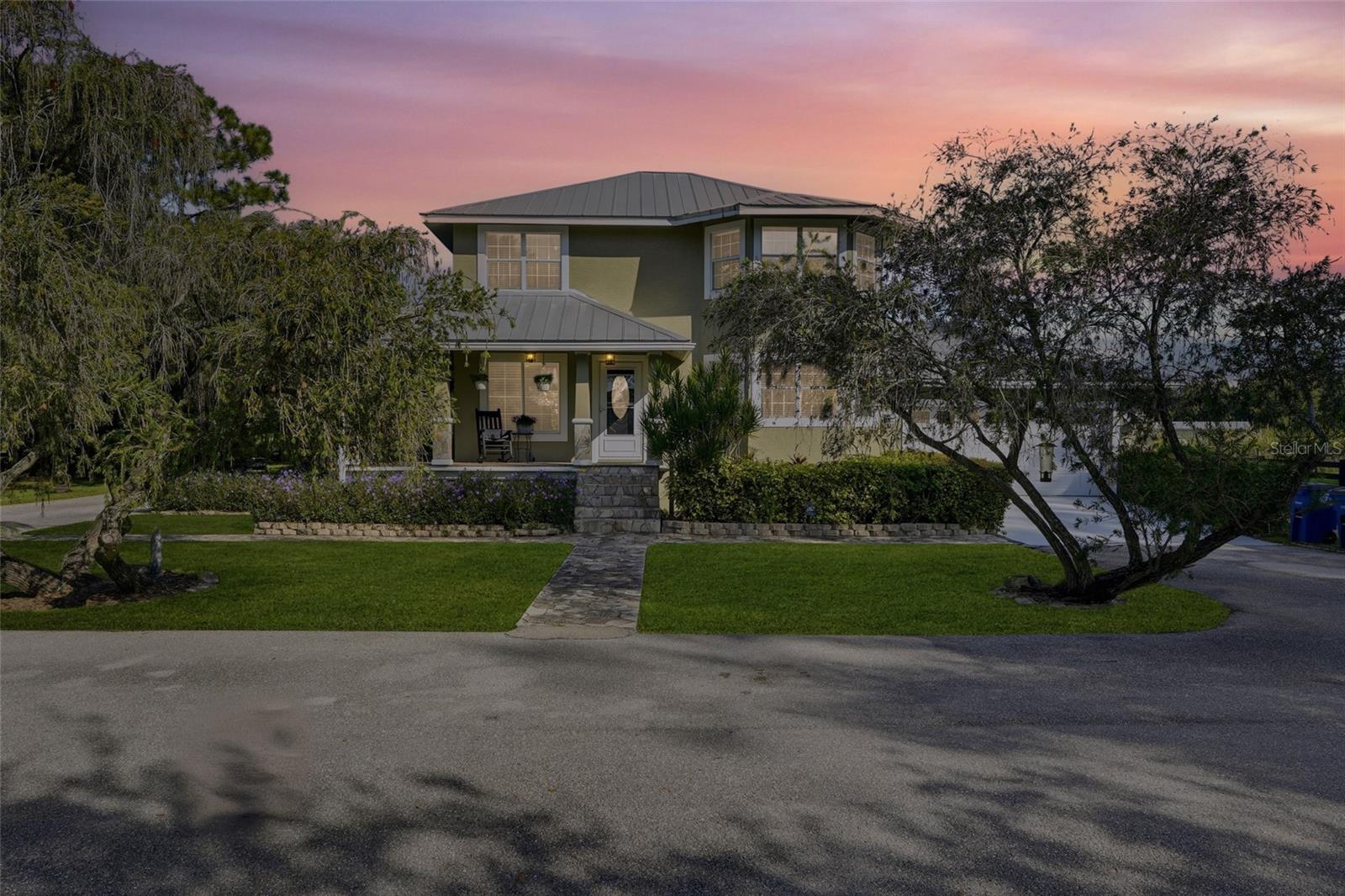 Single Family Residence em NORTH FORT MYERS, FL - Daniel Dourado