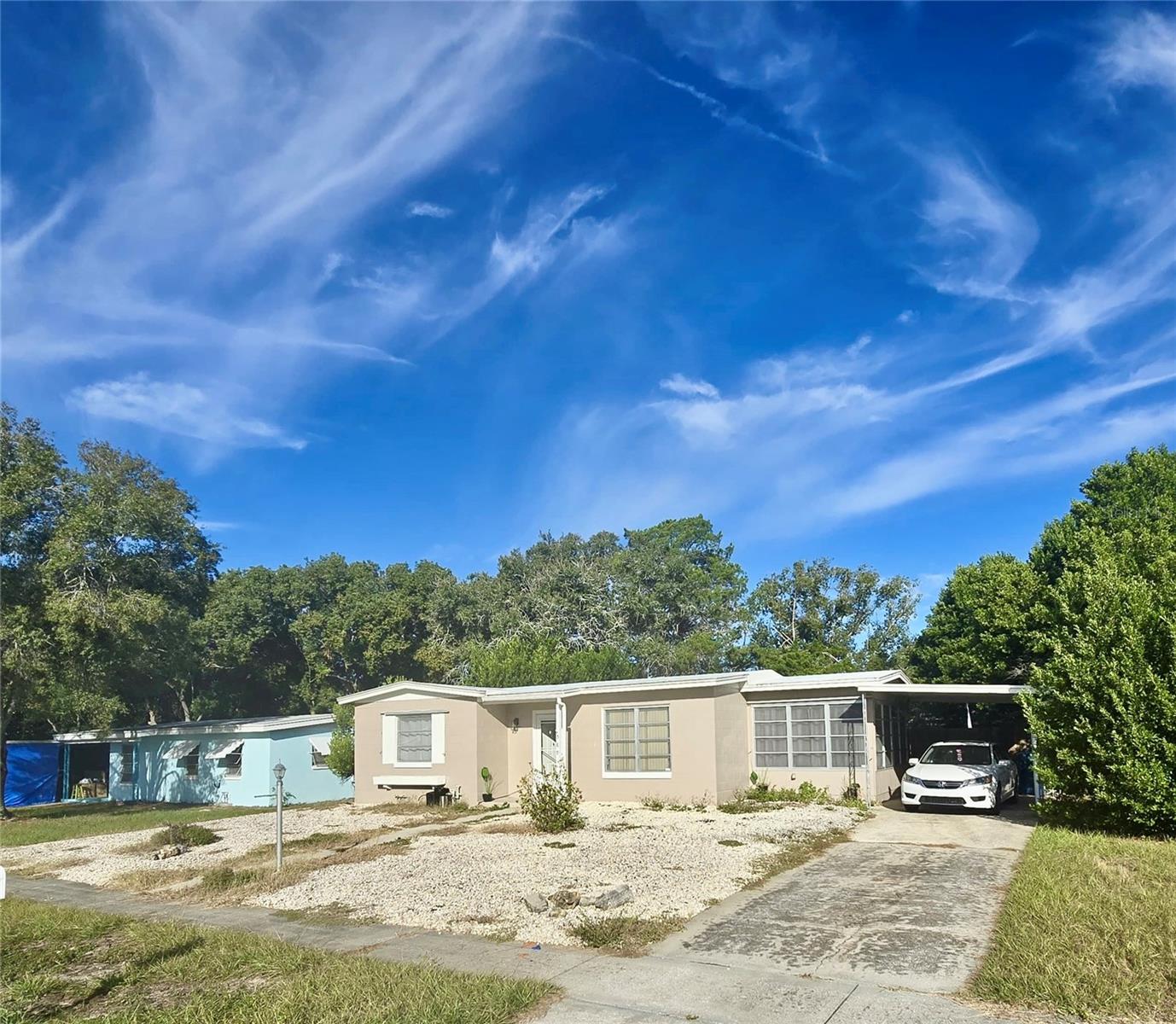 Single Family Residence em SPRING HILL, FL - Daniel Dourado