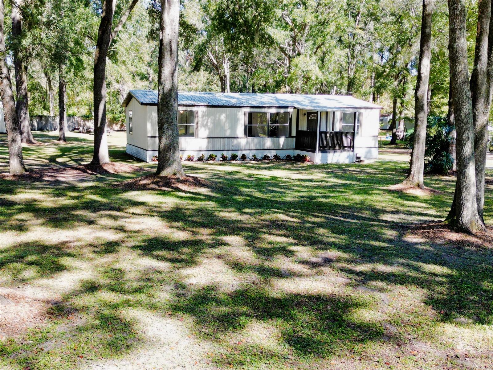 Manufactured Home in GAINESVILLE, FL - Daniel Dourado