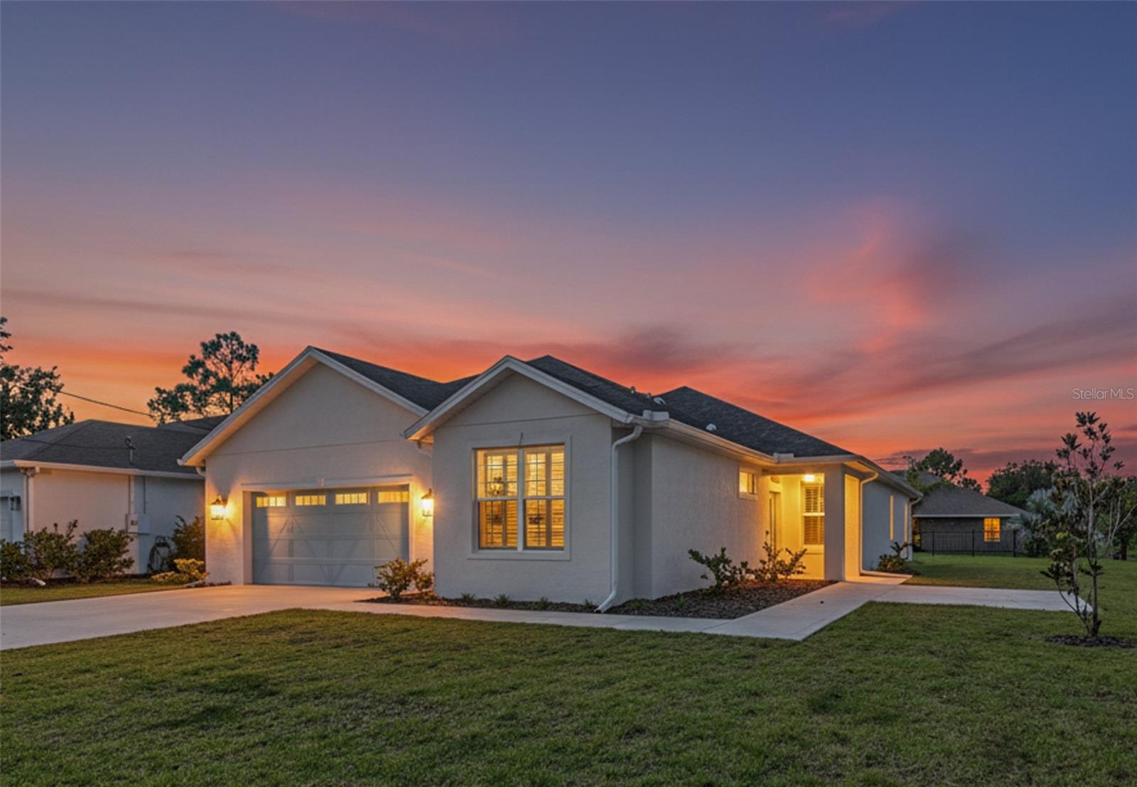 Single Family Residence in PALM COAST, FL - Daniel Dourado