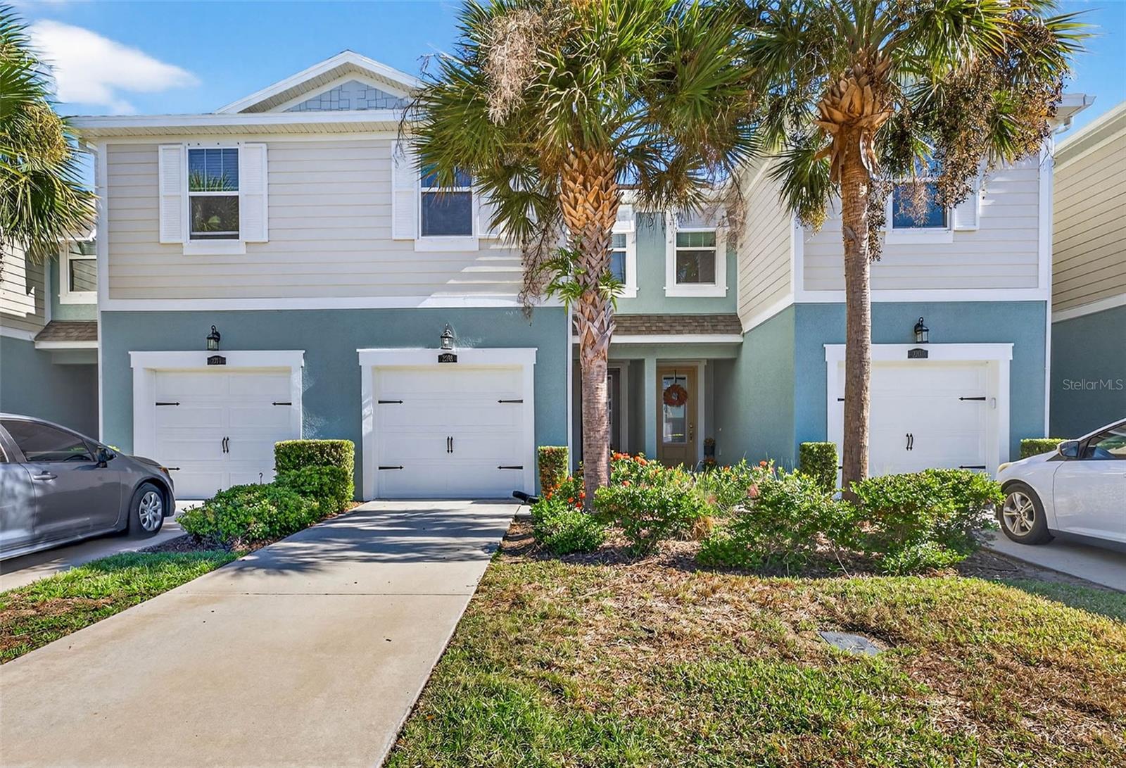 Townhouse in OLDSMAR, FL - Daniel Dourado