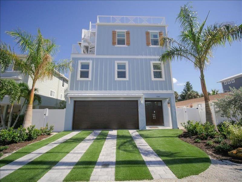 Single Family Residence in BRADENTON BEACH, FL - Daniel Dourado