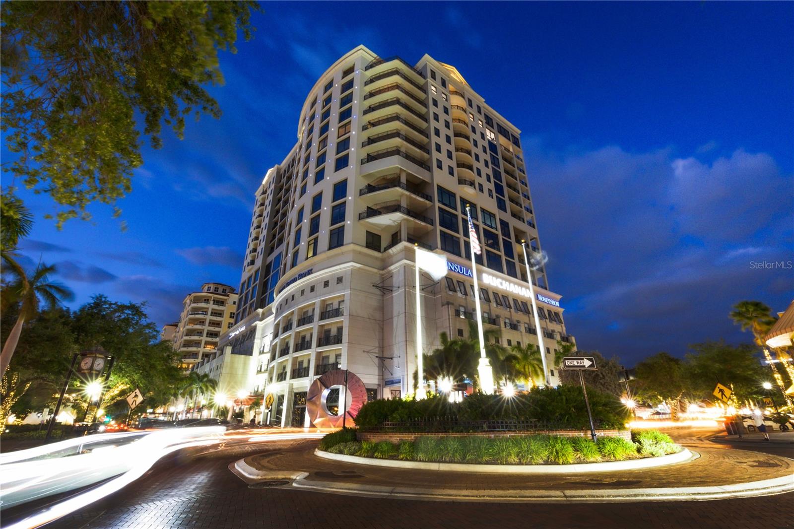 Condominium in SARASOTA, FL - Daniel Dourado