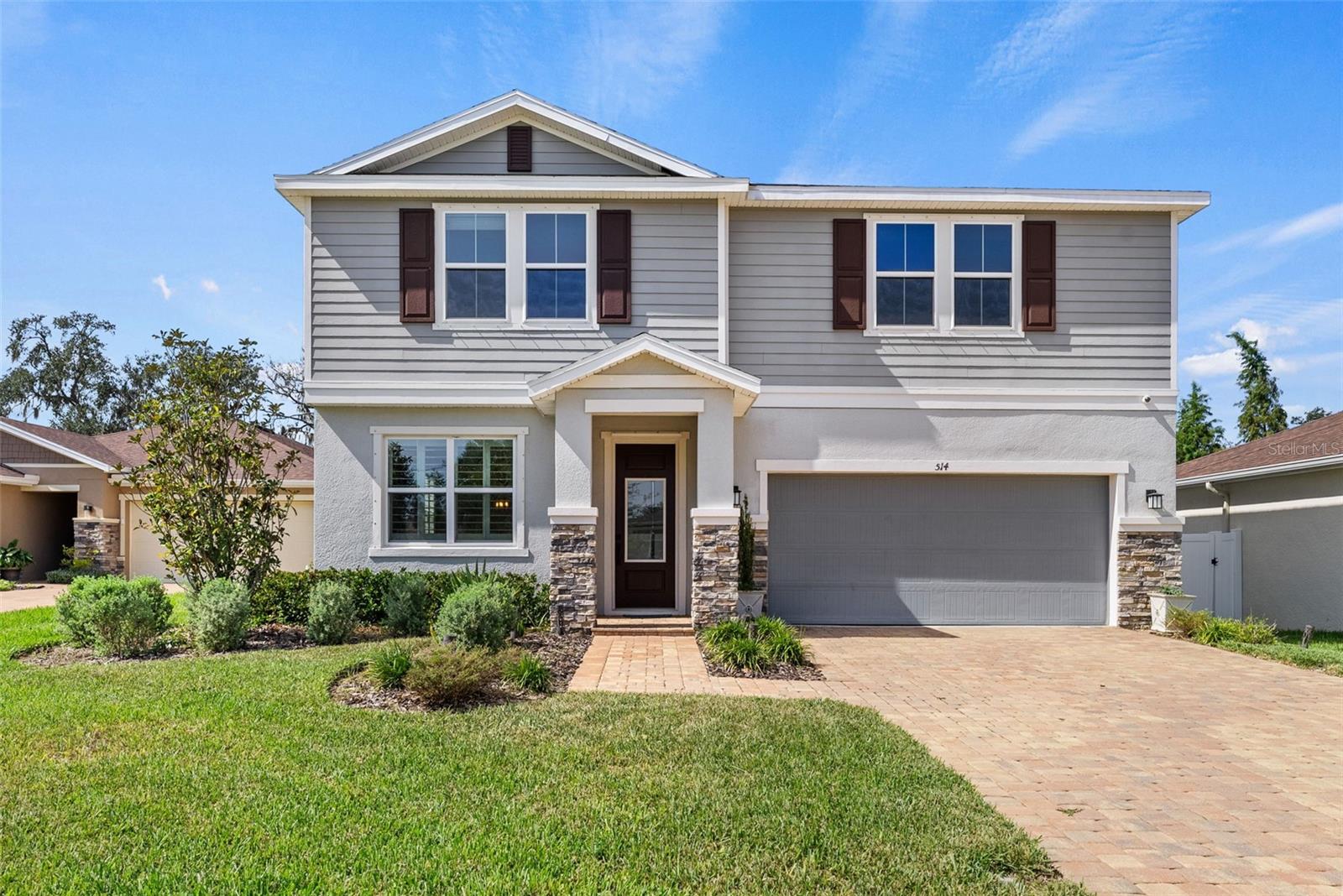 Single Family Residence in VALRICO, FL - Daniel Dourado