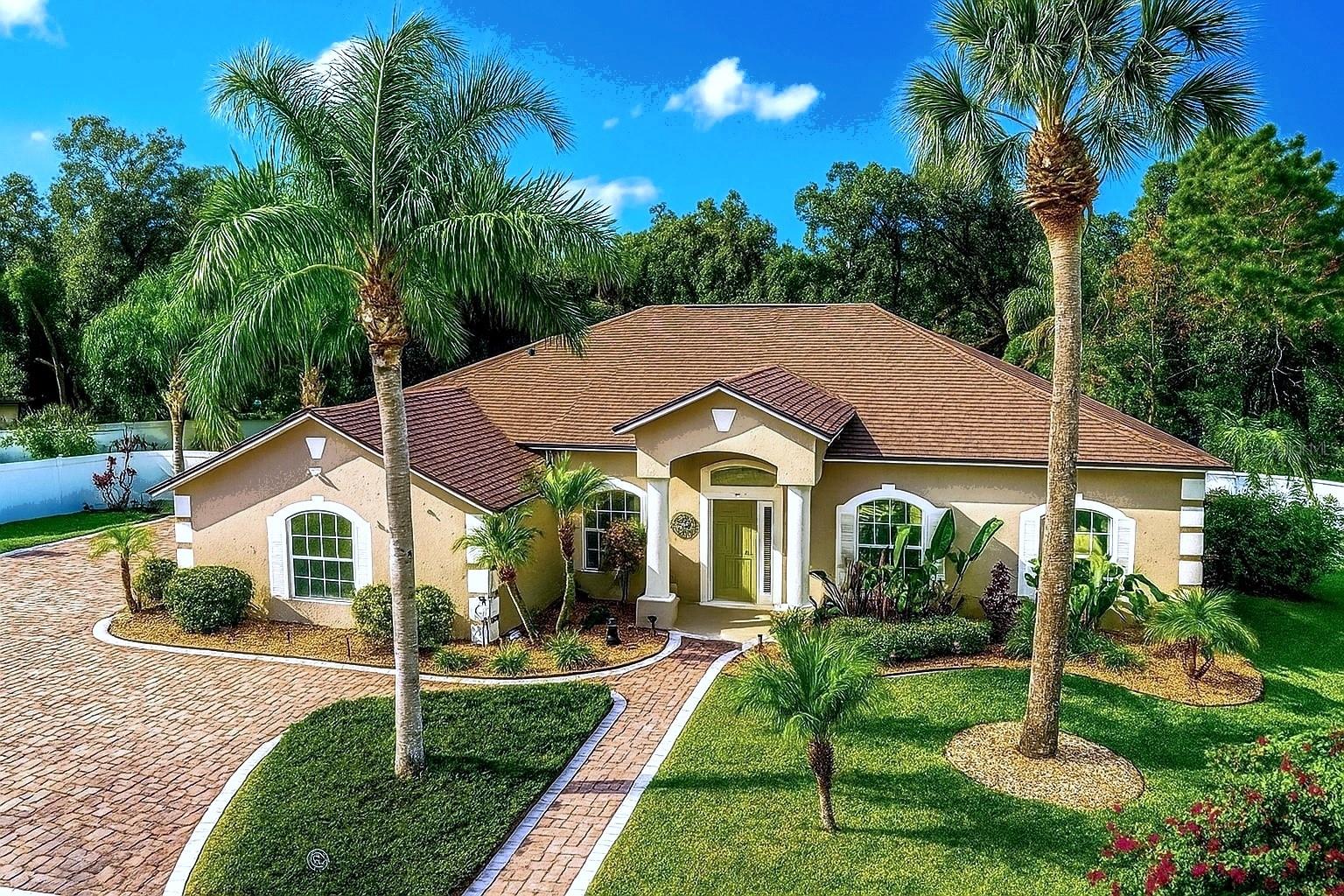 Single Family Residence in HAINES CITY, FL - Daniel Dourado