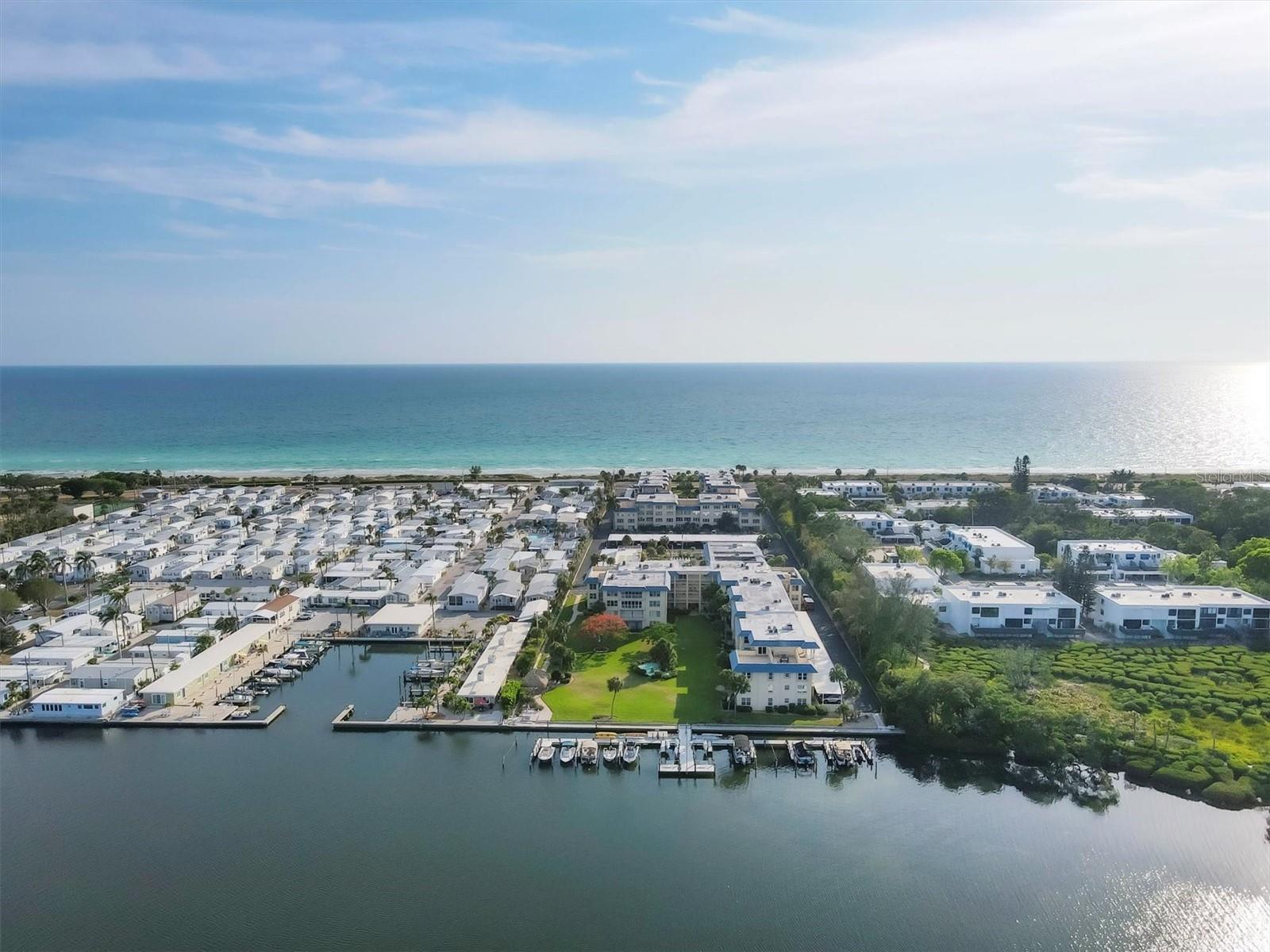 Condominium in LONGBOAT KEY, FL - Daniel Dourado