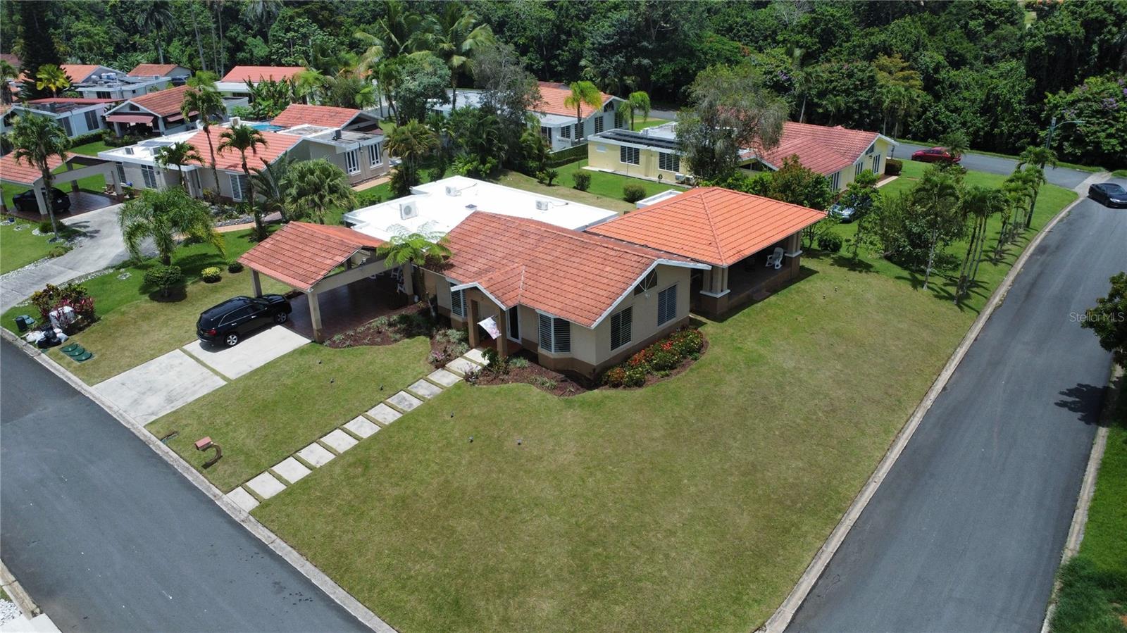 Single Family Residence em CIDRA, PR - Daniel Dourado