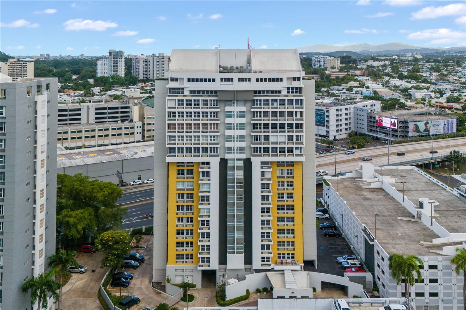 Condominium em GUAYNABO, PR - Daniel Dourado