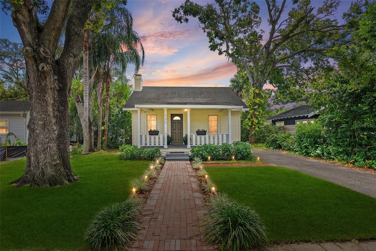 Triplex in ST PETERSBURG, FL - Daniel Dourado