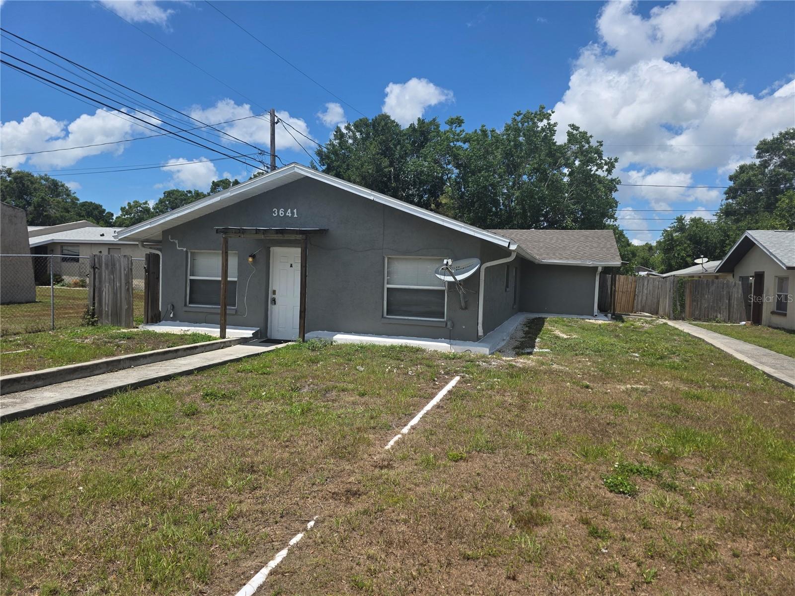 Duplex in LARGO, FL - Daniel Dourado