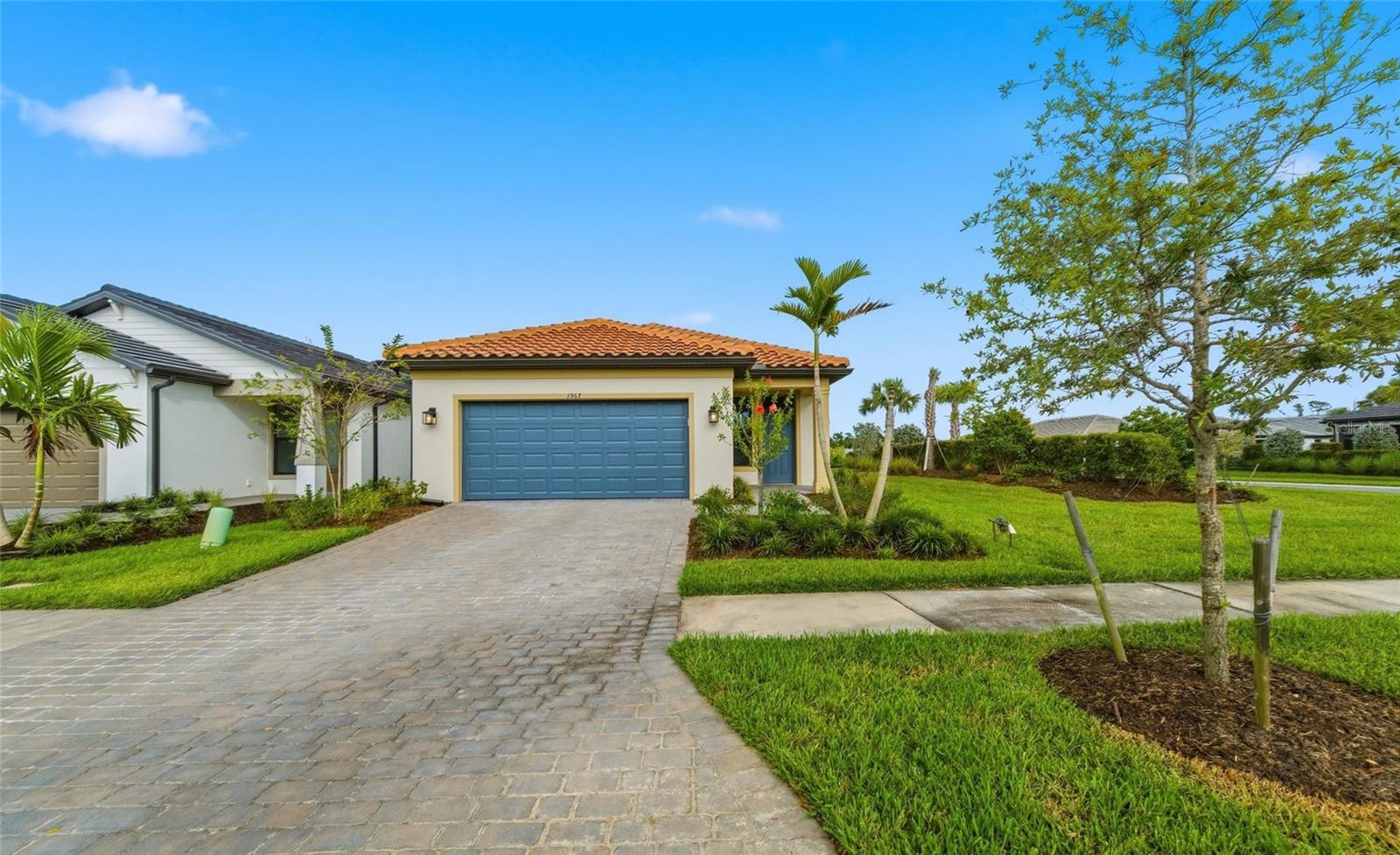 Single Family Residence in NORTH PORT, FL - Daniel Dourado