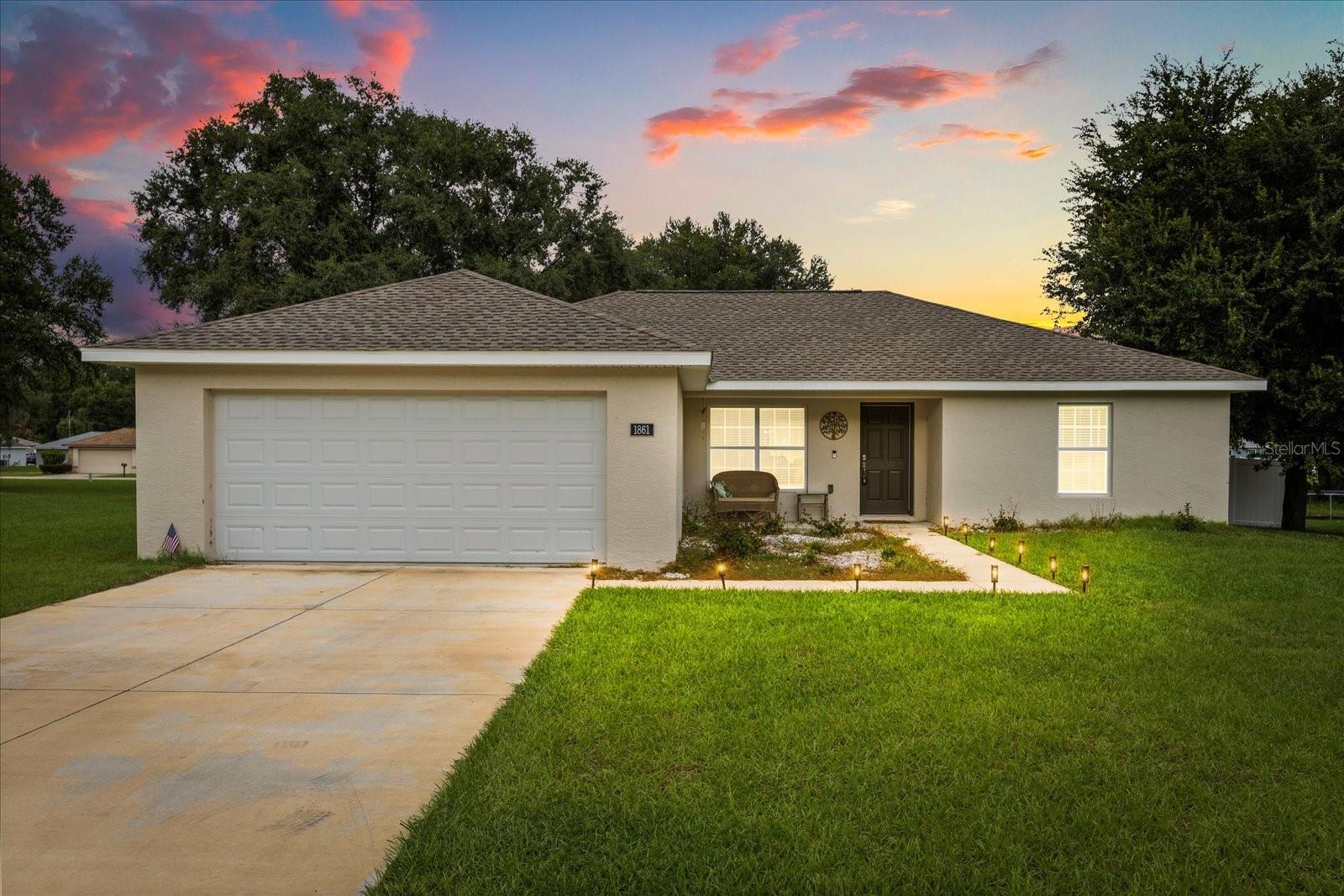 Single Family Residence em CITRA, FL - Daniel Dourado