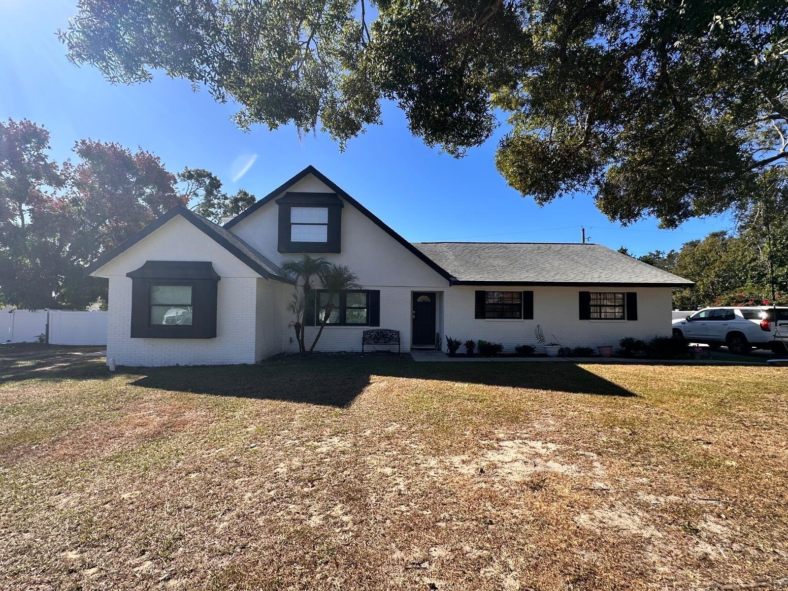 Single Family Residence em BRANDON, FL - Daniel Dourado