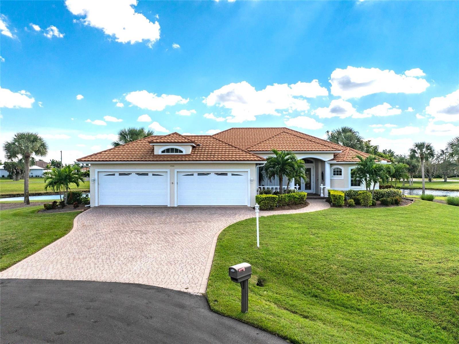Single Family Residence em PUNTA GORDA, FL - Daniel Dourado