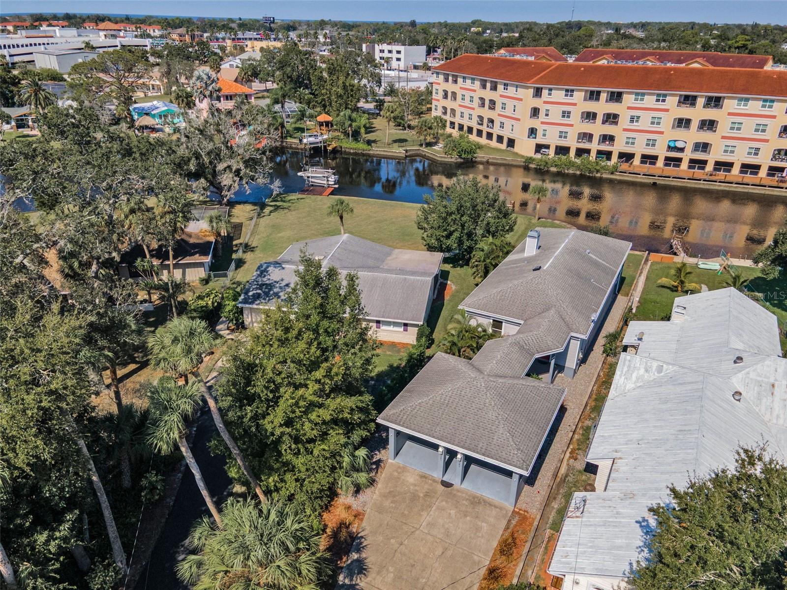 Single Family Residence em NEW PORT RICHEY, FL - Daniel Dourado