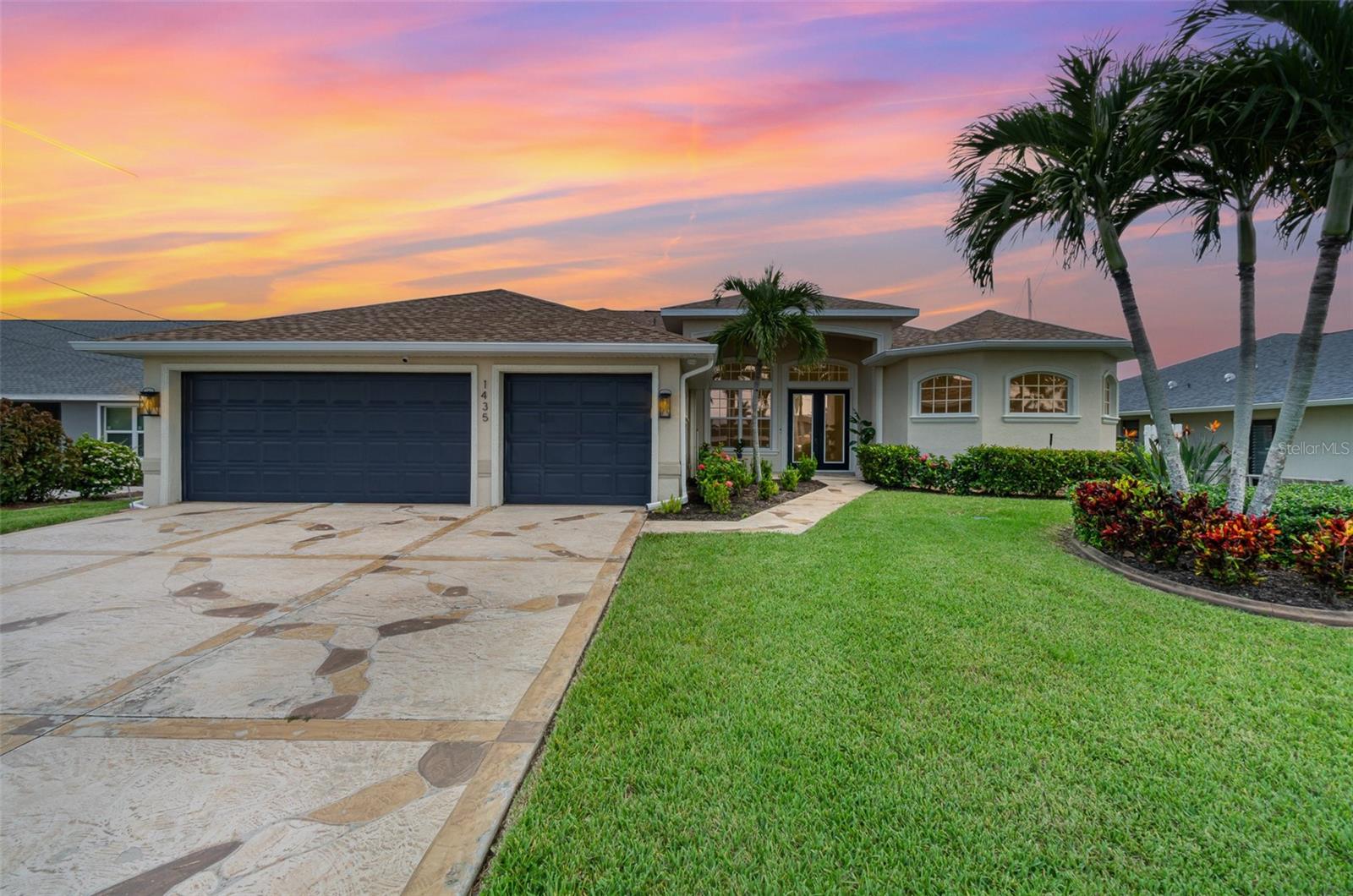 Single Family Residence in CAPE CORAL, FL - Daniel Dourado