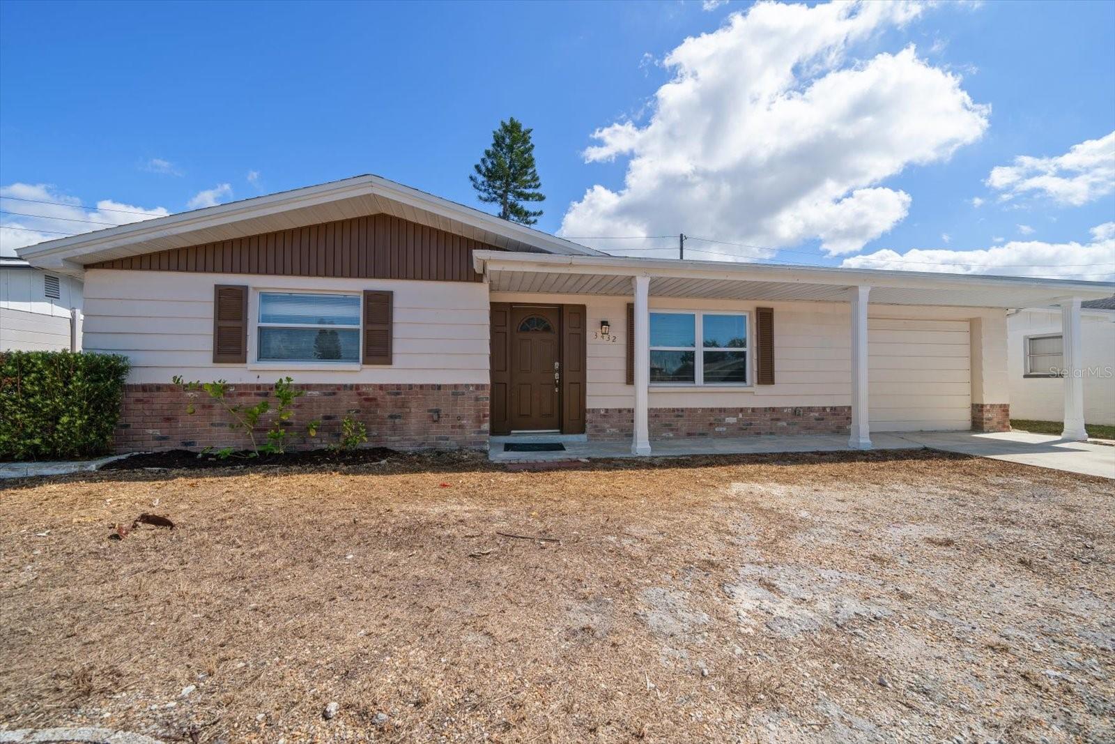 Single Family Residence em HOLIDAY, FL - Daniel Dourado