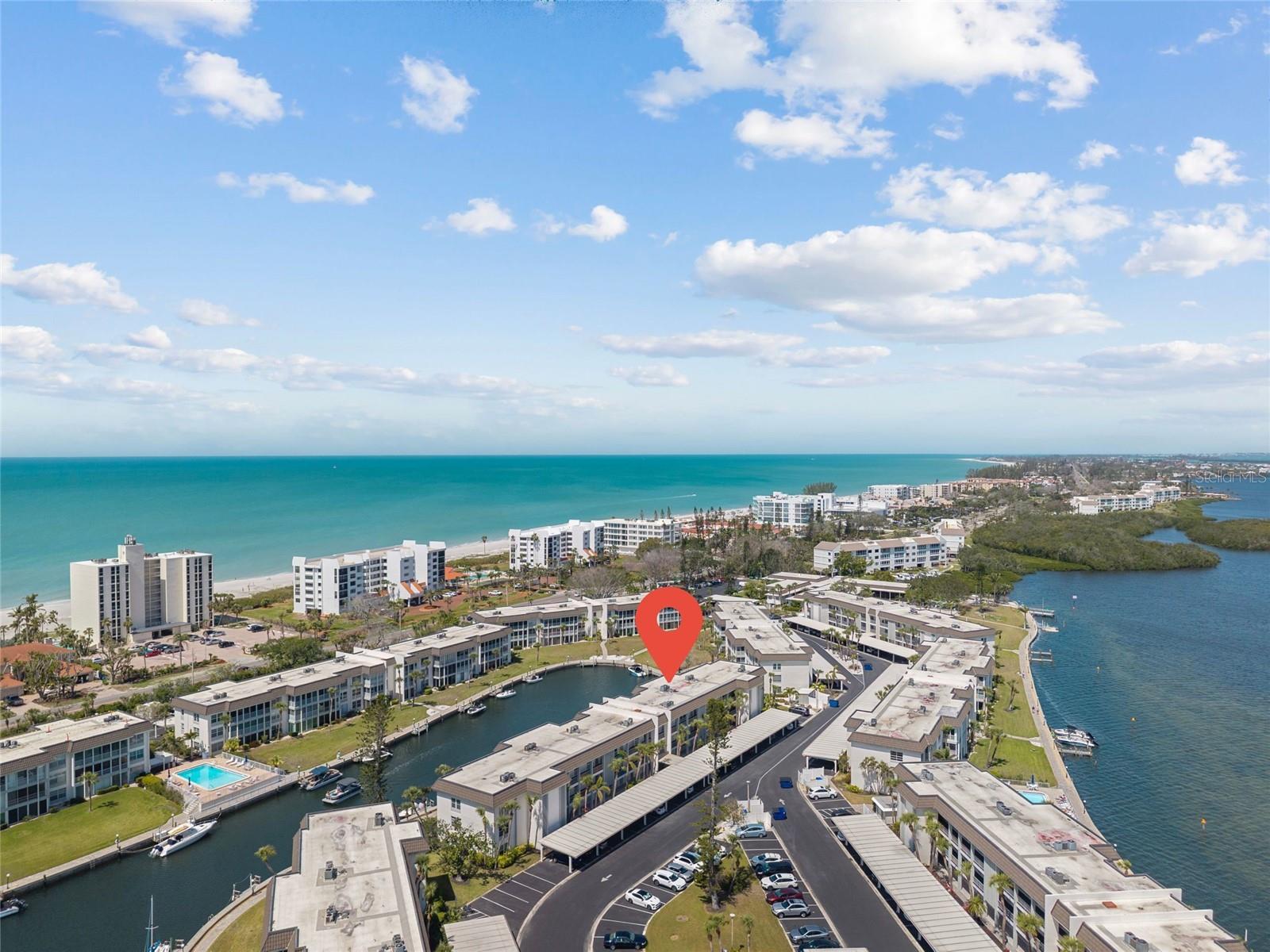 Condominium in LONGBOAT KEY, FL - Daniel Dourado