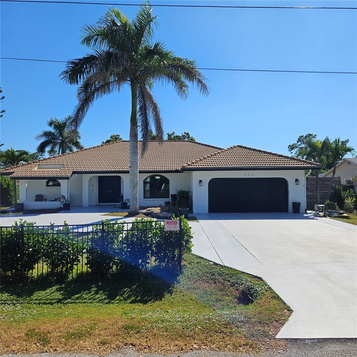 Single Family Residence in ENGLEWOOD, FL - Daniel Dourado