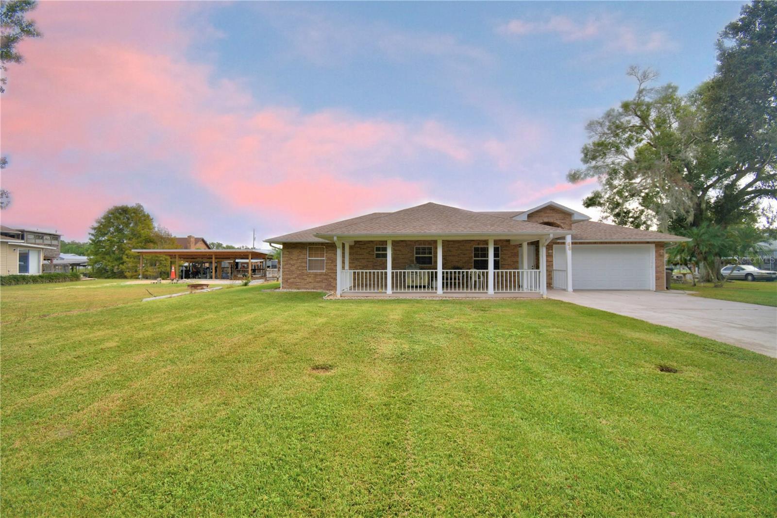 Single Family Residence in HAINES CITY, FL - Daniel Dourado